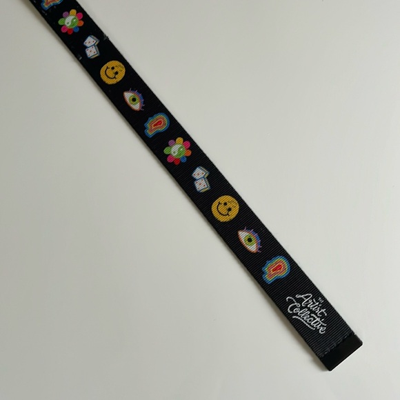 Colorful reversible DIY style belt, brand new and adjustable size from 42in-22in - Picture 3 of 9